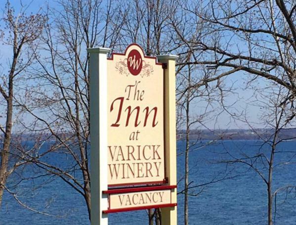 The Inn At Varick Winery Romulus Exterior photo