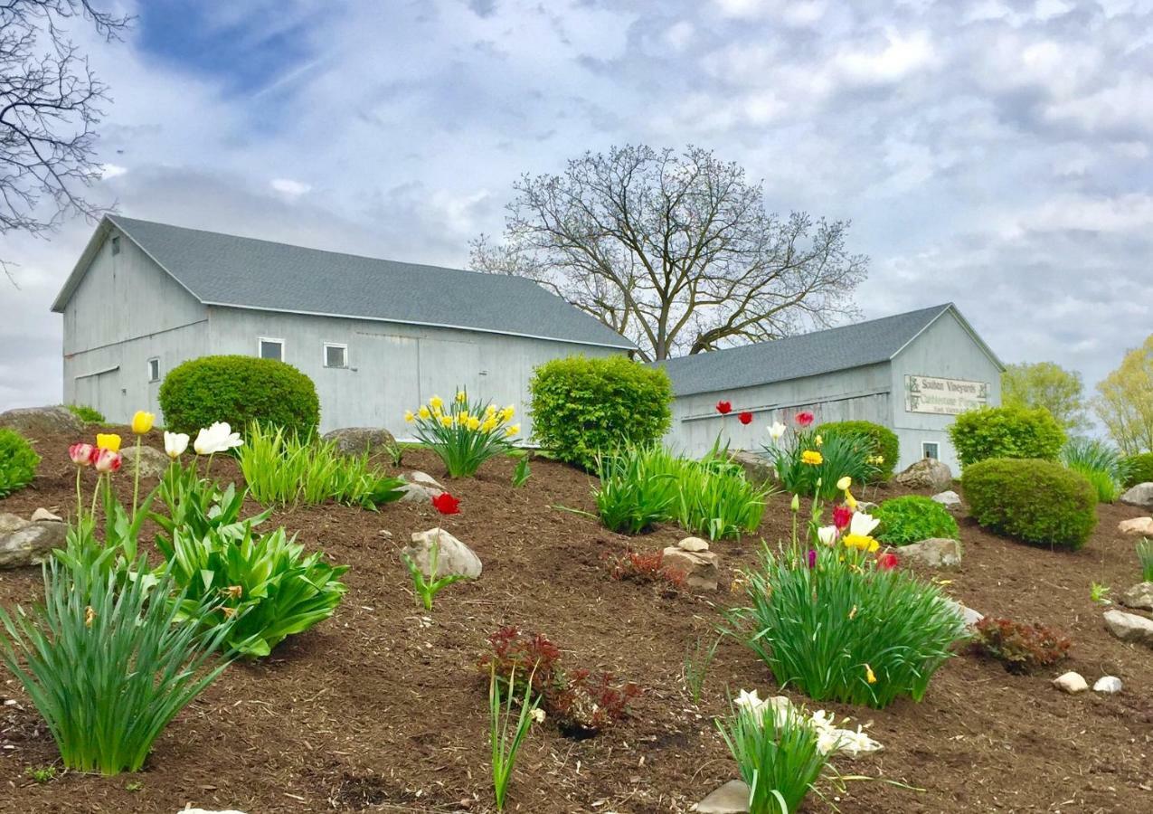 The Inn At Varick Winery Romulus Exterior photo